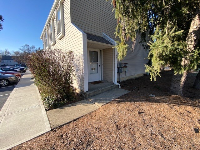 Building Photo - 130 Brandywine Dr