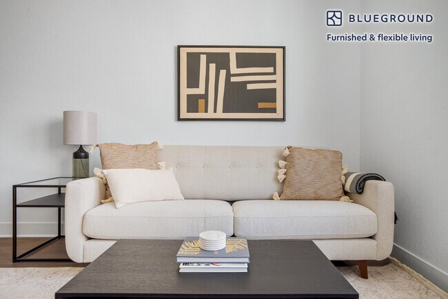 Foto del edificio - 1586 Hooker St
