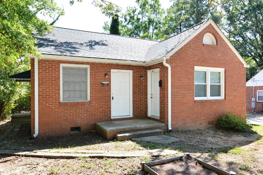 Primary Photo - Cozy Brick Duplex