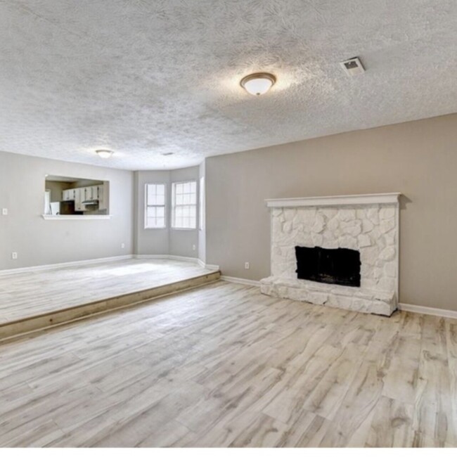 Foto del edificio - 5321 Brentwood Rd