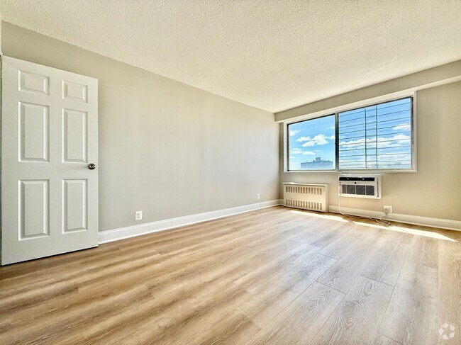 Building Photo - 40 E Sidney Ave