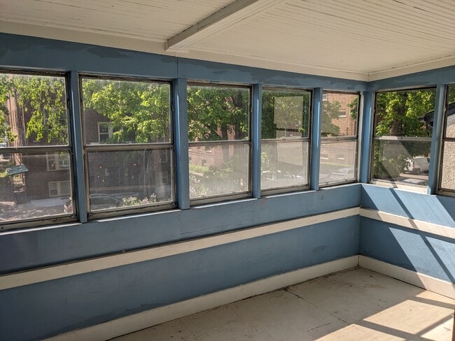 Building Photo - 2317 Harriet Avenue