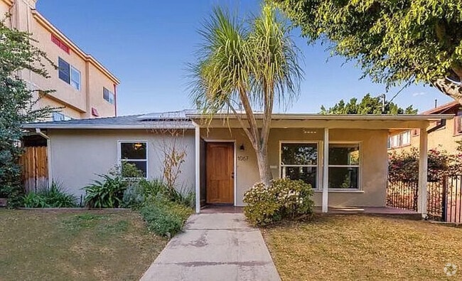 Building Photo - 1067 Sanborn Ave