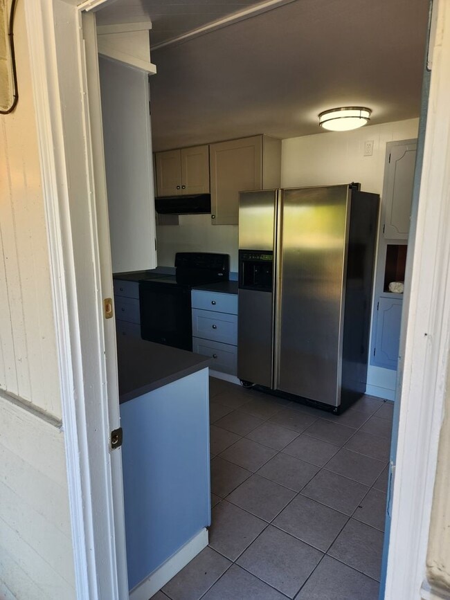 Foto del edificio - Peacock Hill Ave NW Duplex