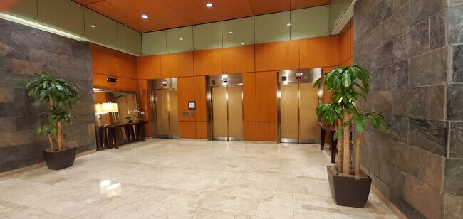 Foto del edificio - 208 W Washington St