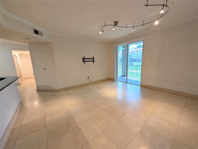 Foto del edificio - 5001 Baraldi Cir
