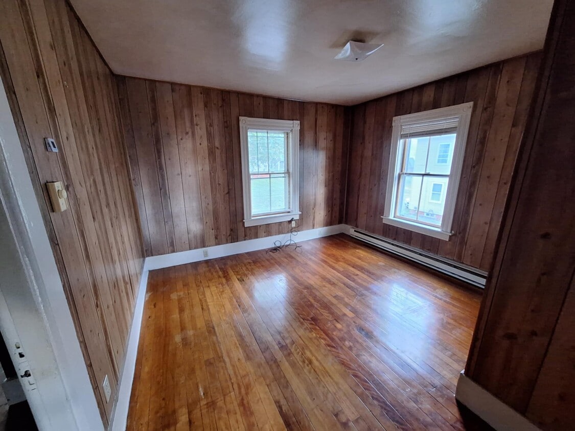 Primary Photo - 25 Sherwin St