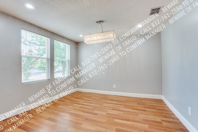 Building Photo - 615 Ragwood-