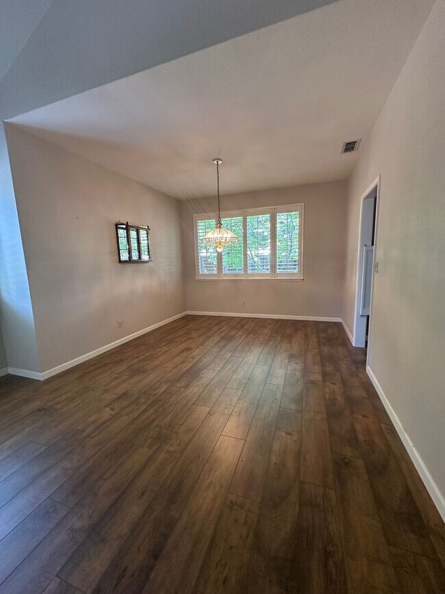 Foto del edificio - 4 BR/3BA Home in Laurel Creek with Park-Li...