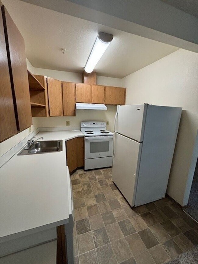Interior Photo - English Gardens Apartments
