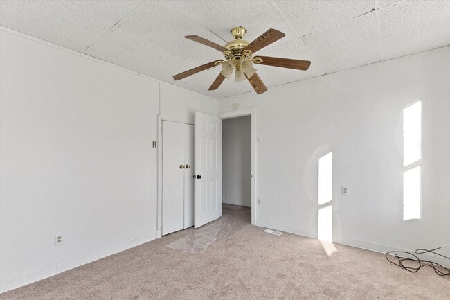 Foto del edificio - Bright 3 Bedroom, 1.5 Bath Home with Private Yard!