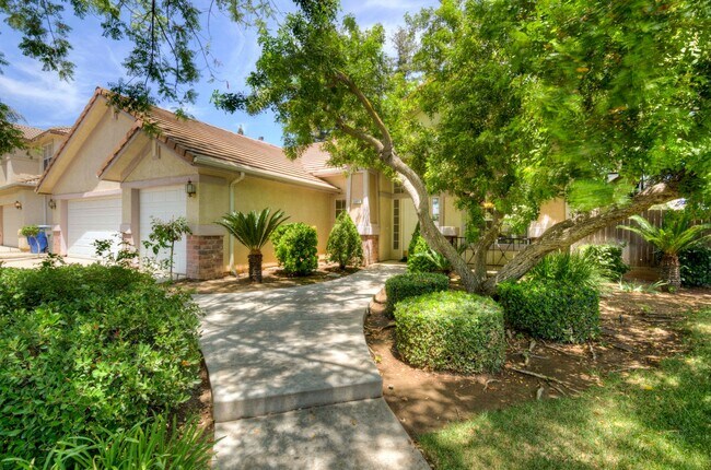 Foto del edificio - 5508 W Bluff Ave