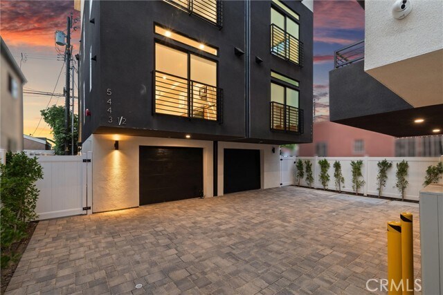 Foto principal - 5443 Blackwelder St
