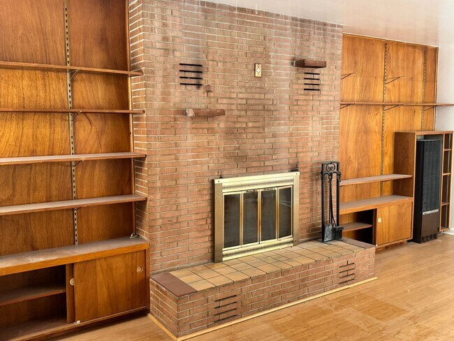 Foto del edificio - 618 E 27th St