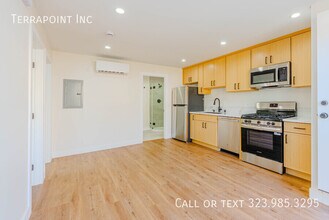 Building Photo - 456 S Breed St