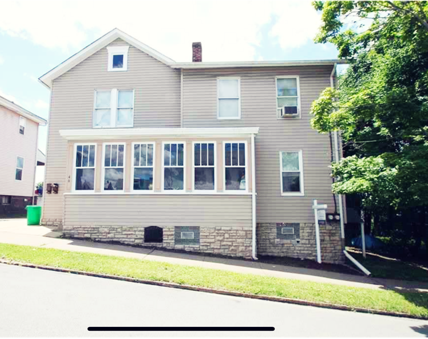 46 N Spring Ave, Greensburg, PA 15601 Townhome Rentals in Greensburg