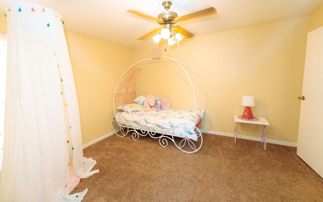 Foto del edificio - La Esencia Apartments