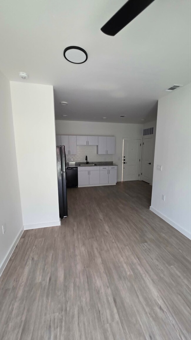Photo - 1606 El Paso St Apartment
