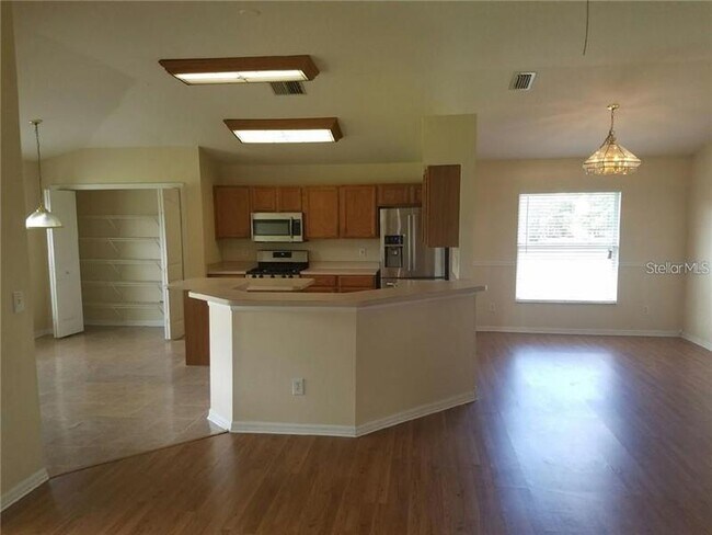 Foto del edificio - 1434 Hatcher Loop Dr