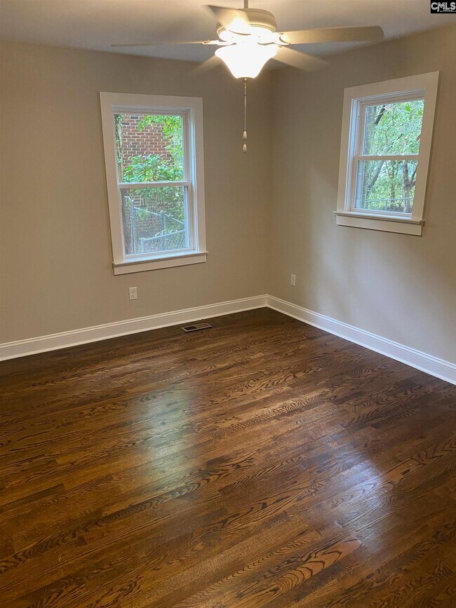 Building Photo - 3129 Monroe St