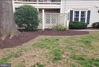 Building Photo - 13105 Shadyside Ln