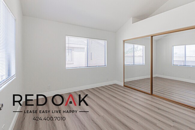 Foto del edificio - 1250 W Gardena Blvd