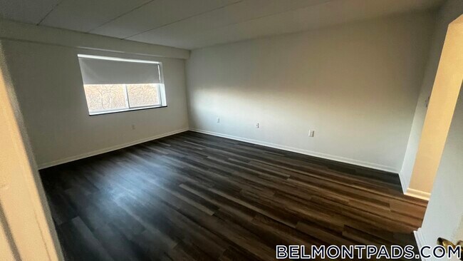 Foto del edificio - 55 Hill Rd