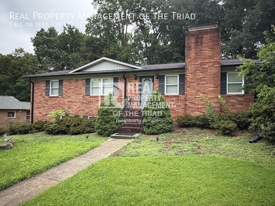Primary Photo - 1507 Berwick Rd SW