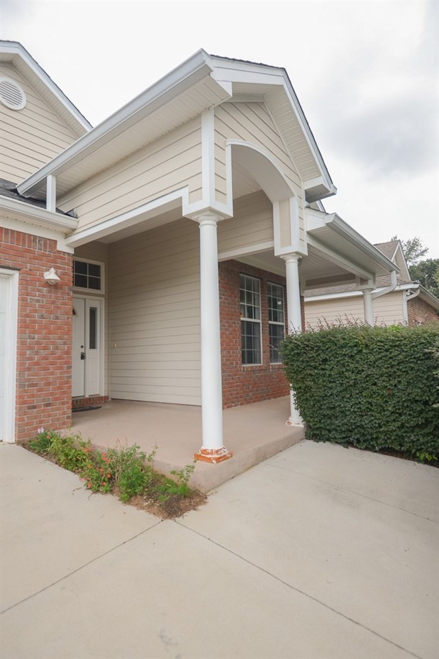 Building Photo - 2878 Frogs Leap Way
