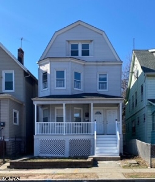 Primary Photo - 341 Halsted St