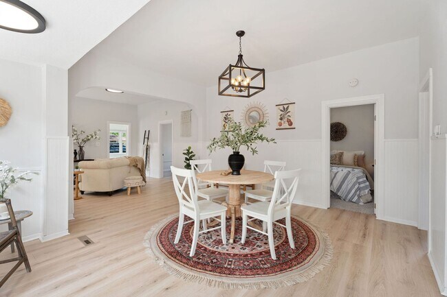 Foto del edificio - Beautiful 3 Bedroom 1 Bath home in Old Tow...