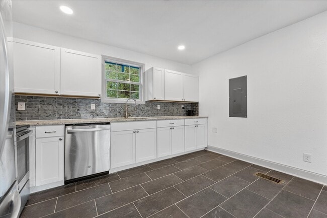 Building Photo - 3694 Grandy Ave