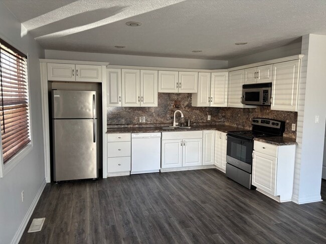 Foto del edificio - New Phila 3bed Ranch w/ Garage & Full Base...