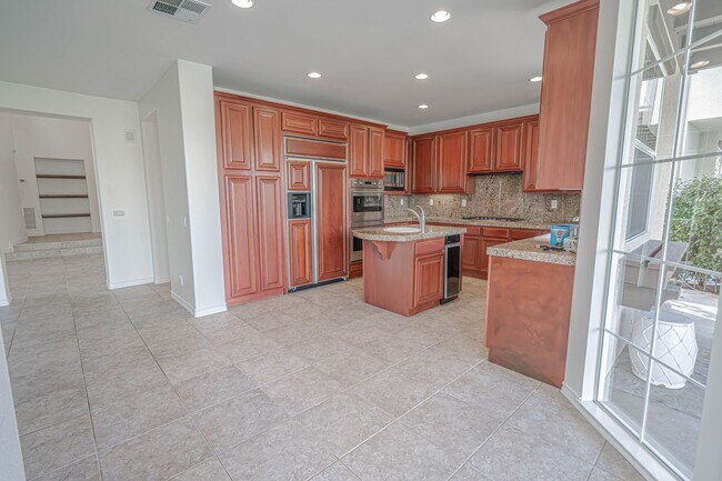 Foto del edificio - 4 Bedroom Home for Rent on the Lake at Bridgeport!