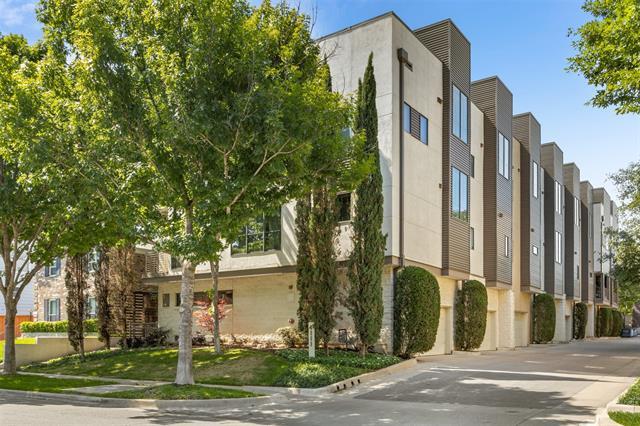 Foto del edificio - 4111 Newton Ave