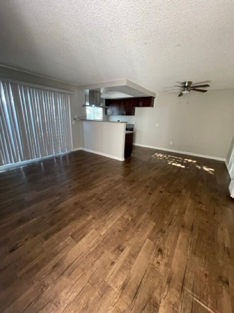 Foto del edificio - 7042 Fenway Dr.