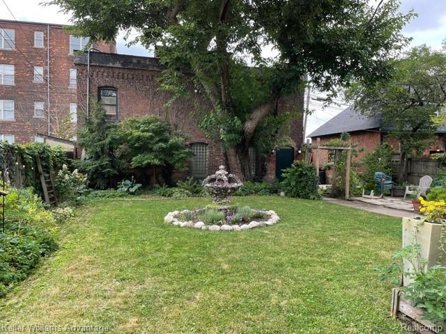 Foto del edificio - 659 W Canfield St