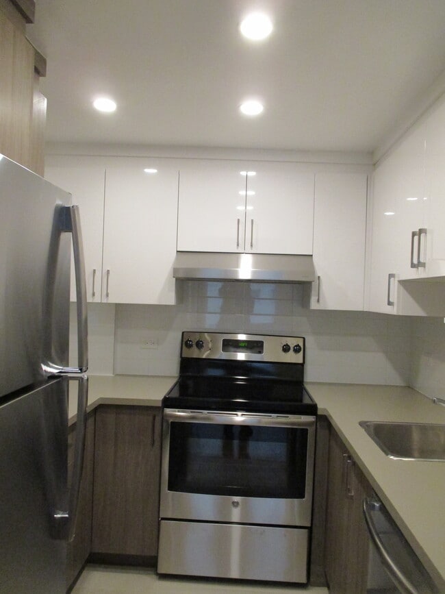 Photo du bâtiment - Stanley Tower Apartments