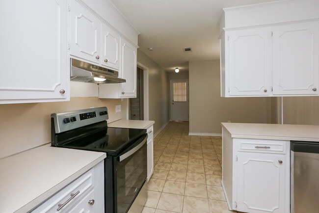 Foto del edificio - 129 Fern Valley Rd