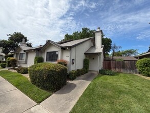 Building Photo - 9672 Gage St