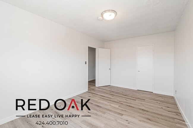 Building Photo - 1200 N McCadden Pl