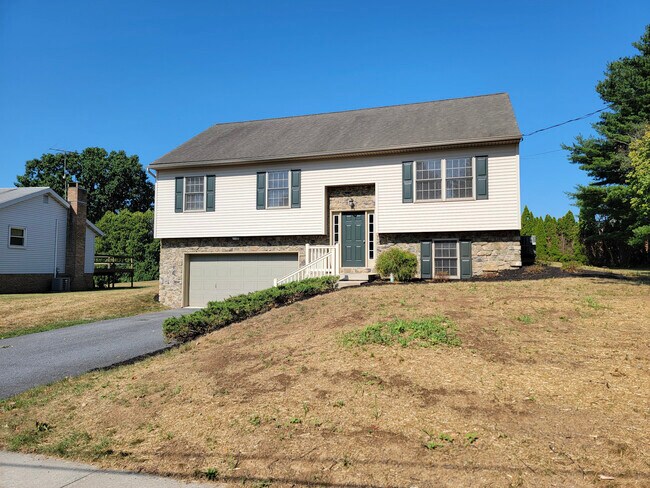 Foto del edificio - 5206 Brook Dr