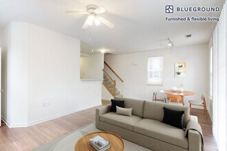Building Photo - 8185 Scenic Meadow Dr