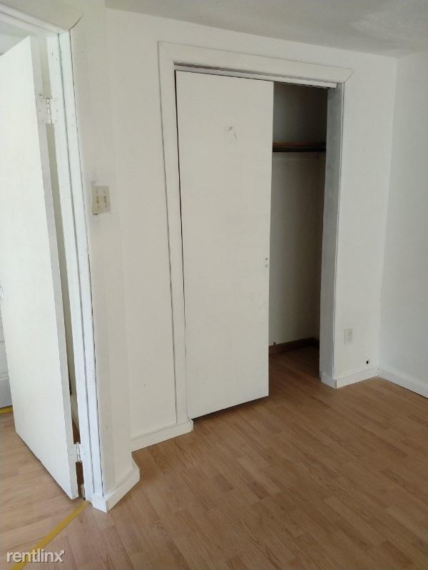 Foto del edificio - 2 br, 1.5 bath Apartment - 900 7th Ave