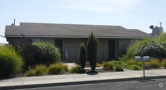 Building Photo - 816 S C St