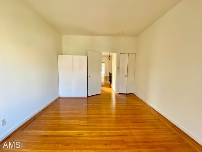 Building Photo - 1 br, 1 bath House - 1949 Filbert Street