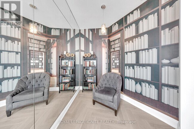 Building Photo - 604-2240-2240 Lake Shore Blvd W