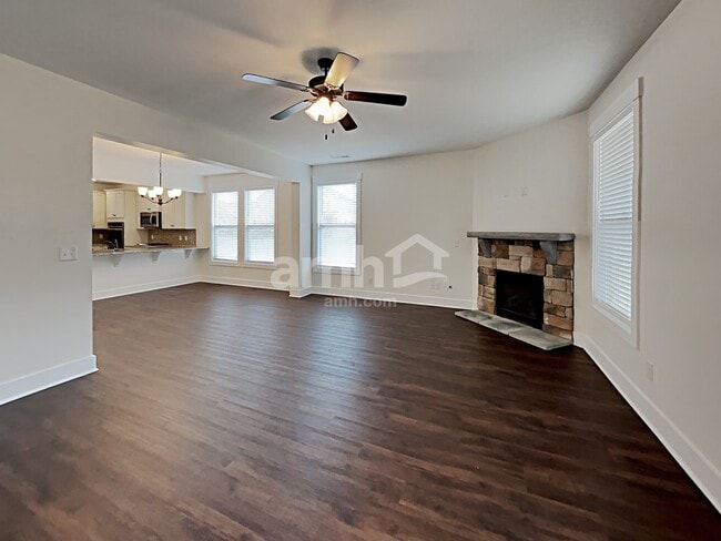 Foto del edificio - 1104 Westlawn Blvd