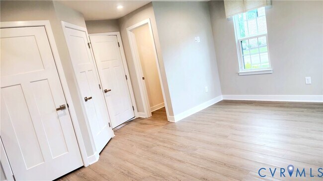 Foto del edificio - 14073 Millpointe Rd