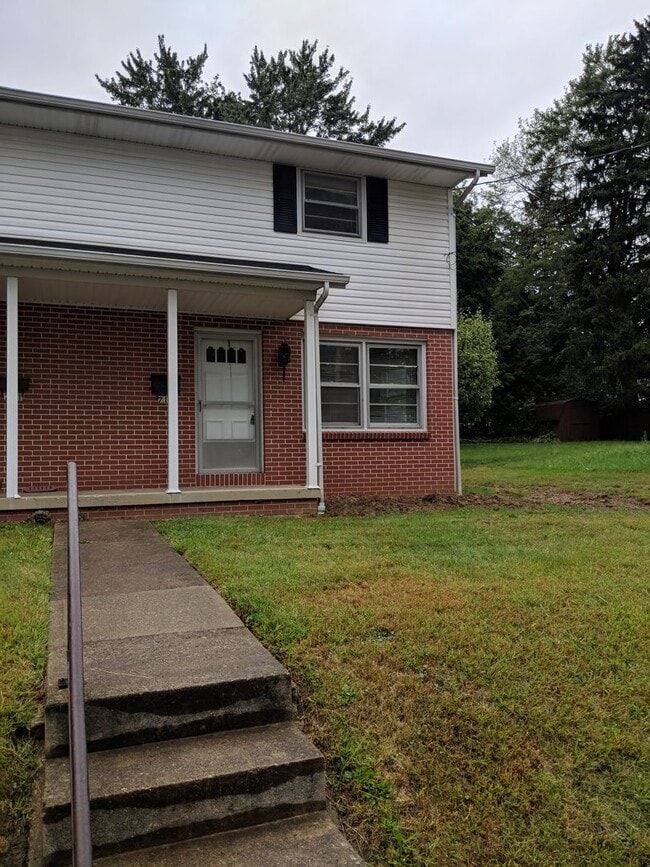 Foto del edificio - 711-713 Fairbanks St